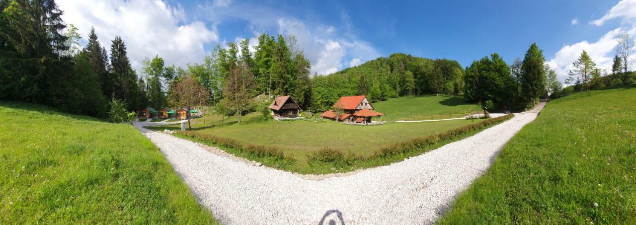 Estate Marjetin Dom Hotell Idrija Eksteriør bilde